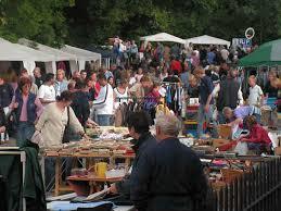 Vide grenier brocante