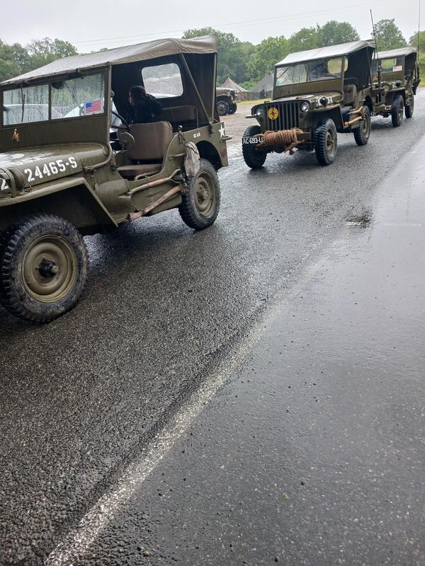 Bourse militaria et exposition de véhicules militaires