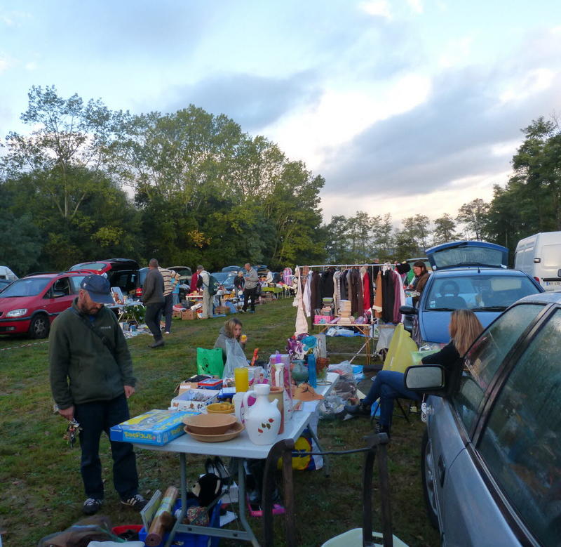 Vide grenier de la section pêche culture et loisirs