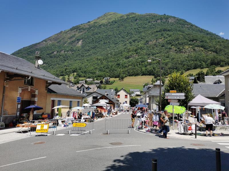 Brocante, vide-greniers et foire aux livres