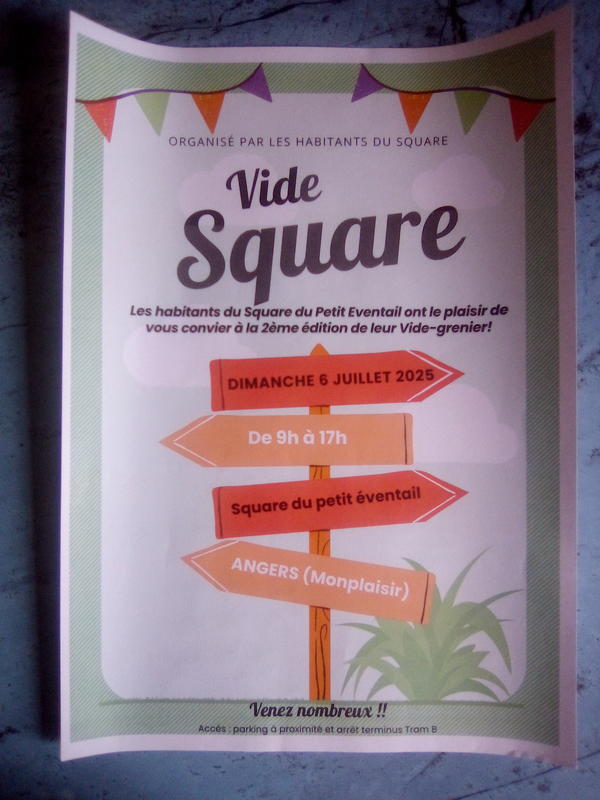 Vide grenier du petit eventail