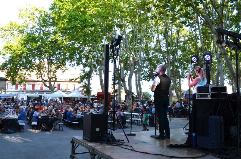 Vide greniers - marchés nocturnes des lundis